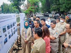 Heru Budi ke Kali Ciliwung Pasar Baru, Cek Pengerjaan 942 Project