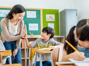 Jurusan PGSD: Prospek Kerja, Mata Kuliah, hingga Kisaran Gajinya Jurusan PGSD: Prospek Kerja, Mata Kuliah, hingga Kisaran Gajinya