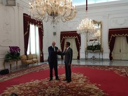 Presiden FIFA Disambut Jokowi di Istana Merdeka Bahas Kelanjutan Liga 1
