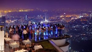 Ngeri! 10 Kafe dan Restoran Ini Berada di Tempat Ekstrem