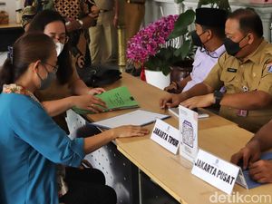 Kembalinya Meja Aduan di Balai Kota Jakarta Kembalinya Meja Aduan di Balai Kota Jakarta