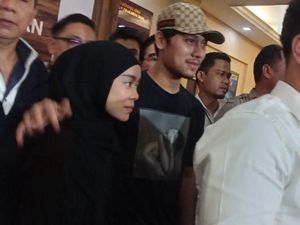 Raut Wajah Sedih, Lesti Kejora Minta Maaf ke Masyarakat Indonesia Raut Wajah Sedih, Lesti Kejora Minta Maaf ke Masyarakat Indonesia