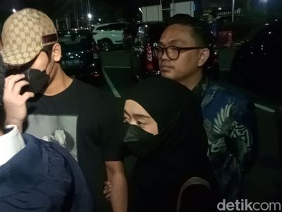 Penampakan Lesti Kejora Datangi Polres Jaksel, Dirangkul Billar