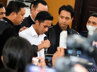 Lirih Bharada E Minta Maaf ke Keluarga Brigadir J