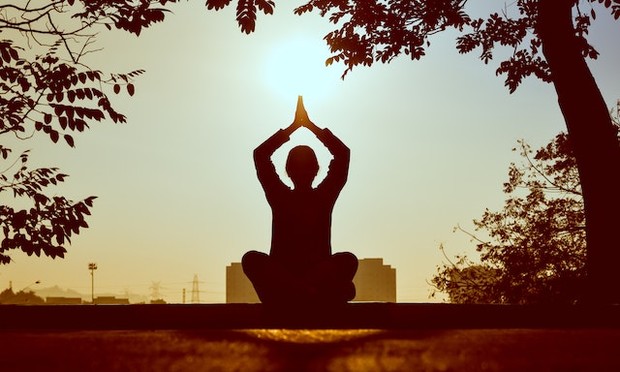 Melakukan Meditasi / foto : pexels.com/PrasanthInturi