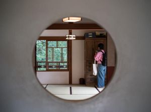 Desain Interior Wabi Sabi: Definisi, Sejarah, dan Karakteristiknya Desain Interior Wabi Sabi: Definisi, Sejarah, dan Karakteristiknya