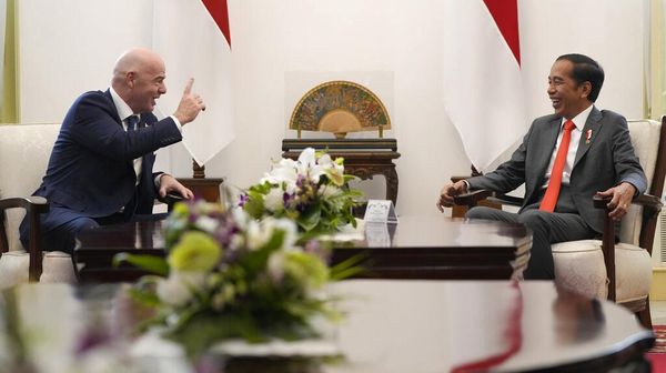 Jokowi Bertemu Presiden FIFA, Bahas Kanjuruhan hingga Piala Dunia U-20