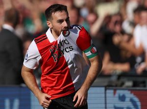 Sneijder ke Kapten Feyenoord: Tolak Saja Tawaran MU! Sneijder ke Kapten Feyenoord: Tolak Saja Tawaran MU!