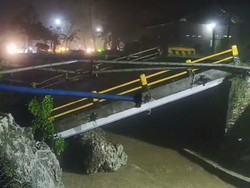 Jembatan di Palopo Ambruk, Polisi Lalu Lintas Berlakukan Sistem Buka Tutup