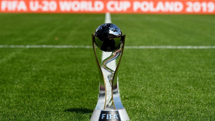 LODZ, POLAND - MAY 18: A general view of FIFA U-20 World Cup Poland 2019 trophy on May 18, 2019 in Lodz, Poland. (Photo by Tom Dulat - FIFA/FIFA via Getty Images)