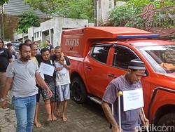 Hadiri Rekonstruksi, Istri Kopda Muslimin Menangis Saat Adegan Penembakan