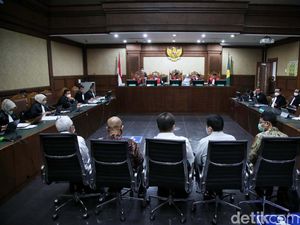 Sidang Lanjutan Kasus Mafia Minyak Goreng Sidang Lanjutan Kasus Mafia Minyak Goreng