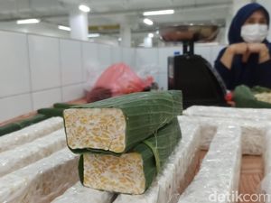Ukuran Tahu dan Tempe di Kota Sukabumi Makin Ciut Ukuran Tahu dan Tempe di Kota Sukabumi Makin Ciut