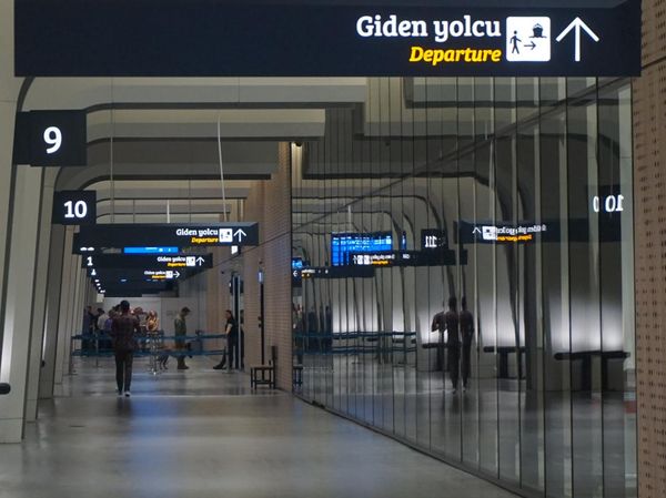 Penampakan Terminal Bawah Tanah Pelabuhan Galata yang Canggih