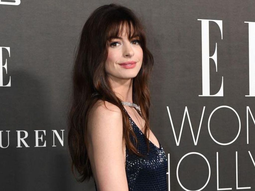 Anne Hathaway Nyerah Jadi Vegan karena Alasan Ini Anne Hathaway Nyerah Jadi Vegan karena Alasan Ini