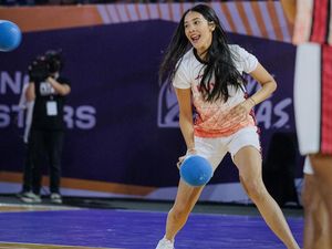 Potret Anya Geraldine Cari Keringat, Terbaru Main Dodgeball