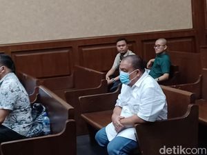 Bupati Langkat Nonaktif Terbit Perangin Angin Divonis 9 Tahun Bui Bupati Langkat Nonaktif Terbit Perangin Angin Divonis 9 Tahun Bui