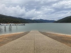 Saking Seringnya Hujan, Danau di Australia Ini Penuh Untuk Pertama Kalinya