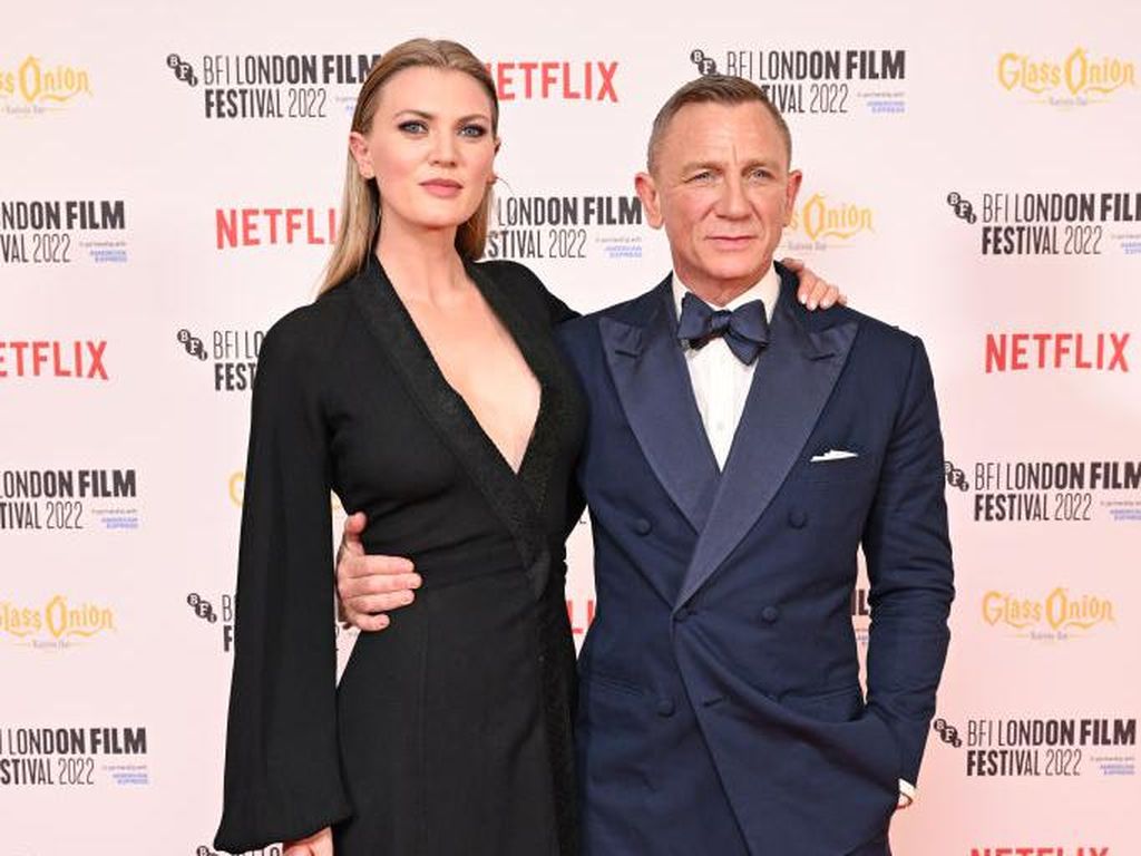 8 Foto Putri Daniel Craig yang Sudah Dewasa, Bak Pacar Sang James Bond