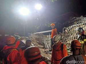 Longsor Timpa Rumah di Banjarnegara, 1 Korban Masih Tertimbun