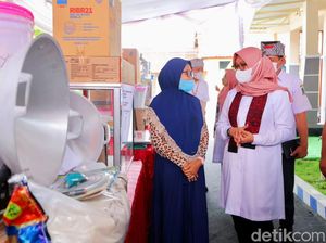 Festival Kanggo Riko Banyuwangi Bagikan Alat Usaha Gratis untuk Ribuan Warga