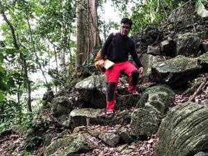Menakar Kehidupan Masa Lalu di Gunung Tangkil Sukabumi Menakar Kehidupan Masa Lalu di Gunung Tangkil Sukabumi