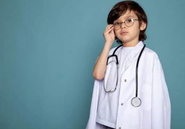 Ilustrasi dokter/Foto: Freepik/mdjaff