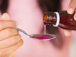 Stop! Kemenkes Minta Warga Tak Beli Obat Sendiri Dulu, Lebih Baik ke Dokter