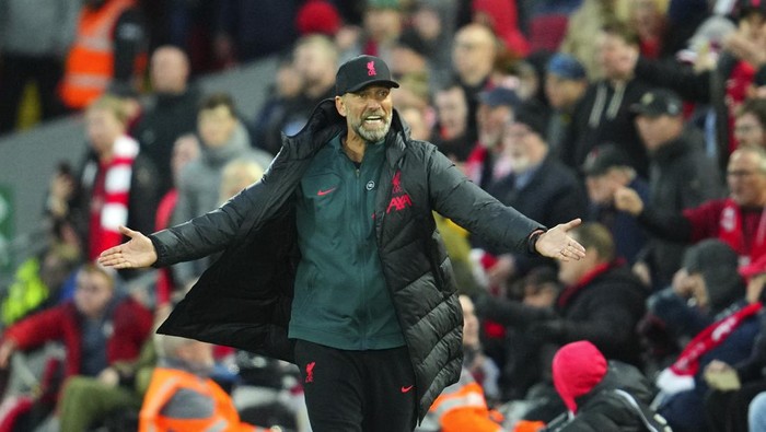 Liverpools manager Jurgen Klopp reacts during the English Premier League soccer match between Liverpool and Manchester City at Anfield stadium in Liverpool, Sunday, Oct. 16, 2022. (AP Photo/Jon Super)