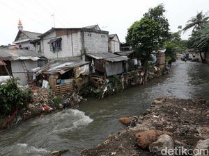 Tata DAS Ciliwung, DKI Akan Relokasi Warga Kali Krukut dan Kali Mampang Tata DAS Ciliwung, DKI Akan Relokasi Warga Kali Krukut dan Kali Mampang