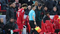 Klopp tak segan meluapkan kekesalannya tersebut. Foto: Getty Images/Laurence Griffiths