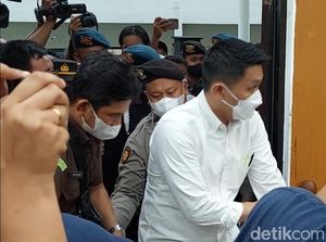 Chuck Ungkap Momen Sambo-Eliezer Bicara di Ruang Tertutup Usai Yosua Tewas Chuck Ungkap Momen Sambo-Eliezer Bicara di Ruang Tertutup Usai Yosua Tewas