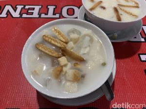 Slurpp! Malam-malam Enaknya Hangatkan Diri dengan Sekoteng Bangkok Slurpp! Malam-malam Enaknya Hangatkan Diri dengan Sekoteng Bangkok