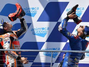 Rins Gabung LCR, Marquez Ogah Beri Nasihat Jinakkan Honda