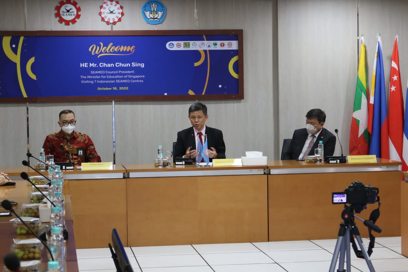 Kemdikbudristek bertemu Menteri Pendidikan Singapura