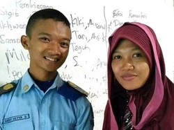 Viral Kisah Guruku Kini Istriku, Pria Nikahi Gurunya yang Lebih Tua 20 Tahun