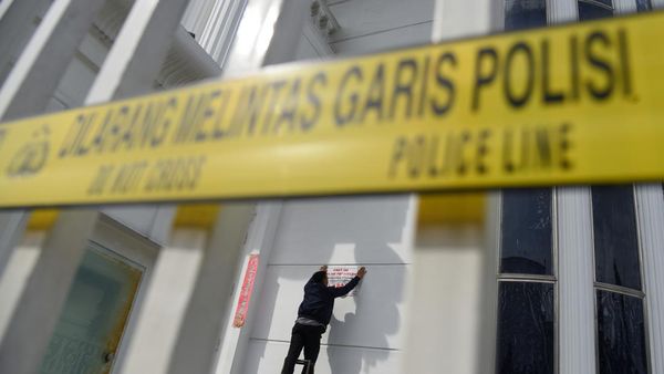 Showroom-Rumah Mewah Bos Judi Online Apin BK Disita Polisi