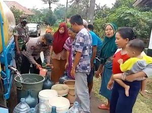 Sungai Cicareuhun Keruh, Warga Tenjo Bogor Kekurangan Air Bersih