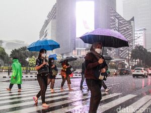 BMKG Rilis Daftar Wilayah Hujan Petir Seminggu ke Depan, Ada Tempatmu?