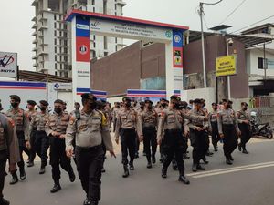 Puluhan Polisi Amankan Sidang Obstruction of Justice Brigjen Hendra dkk