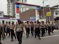 Puluhan Polisi Amankan Sidang Obstruction of Justice Brigjen Hendra dkk