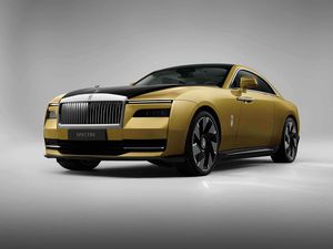 Sultan Merapat! Ini Wujud Mobil Listrik Terbaru Garapan Rolls-Royce Sultan Merapat! Ini Wujud Mobil Listrik Terbaru Garapan Rolls-Royce