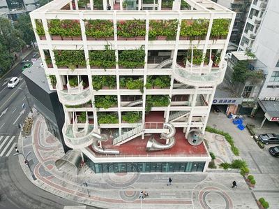 Seru Banget, Kantor di China Punya 11 Perosotan