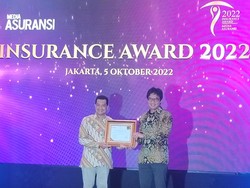 Tugu Insurance Raih 2 Penghargaan Insurance Award 2022