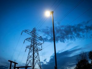 Krisis Energi Menghantui, Gedung-gedung Penting Eropa Gelap Gulita Krisis Energi Menghantui, Gedung-gedung Penting Eropa Gelap Gulita