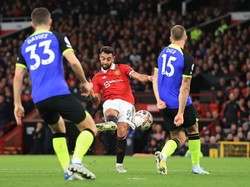 Bruno Fernandes Absen Saat MU Tandang ke Aston Villa, Ini Penggantinya