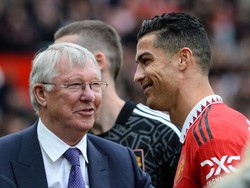 Kontrak CR7 dengan MU sendiri masih akan bergulir sampai musim panas tahun depan. Tapi dengan Ronaldo uring-uringan lagi, demi kebaikan bersama MU mungkin perlu jujur jika sudah tak lagi memerlukan sosok yang juga legenda klub tersebut. Foto: Newcastle United via Getty Image/Serena Taylor