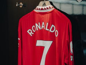 3N ala Cristiano Ronaldo: Nyender, Ngambek, Ngacir