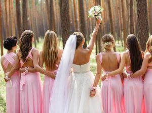 Jangan Keliru! Begini Cara Memilih Gaun Bridesmaid Sesuai Bentuk Tubuh Jangan Keliru! Begini Cara Memilih Gaun Bridesmaid Sesuai Bentuk Tubuh