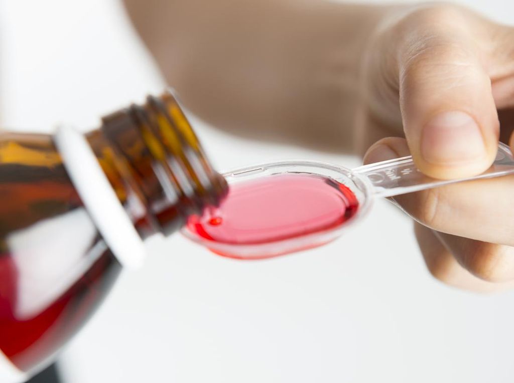 WHO Selidiki Obat Sirup yang Akibatkan Gagal Ginjal Akut Pada Anak WHO Selidiki Obat Sirup yang Akibatkan Gagal Ginjal Akut Pada Anak